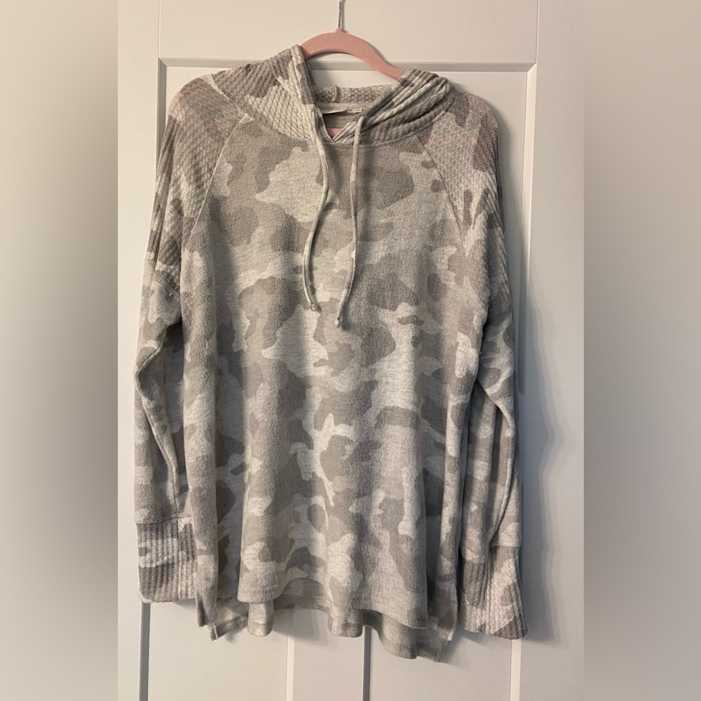 SO Camo Top